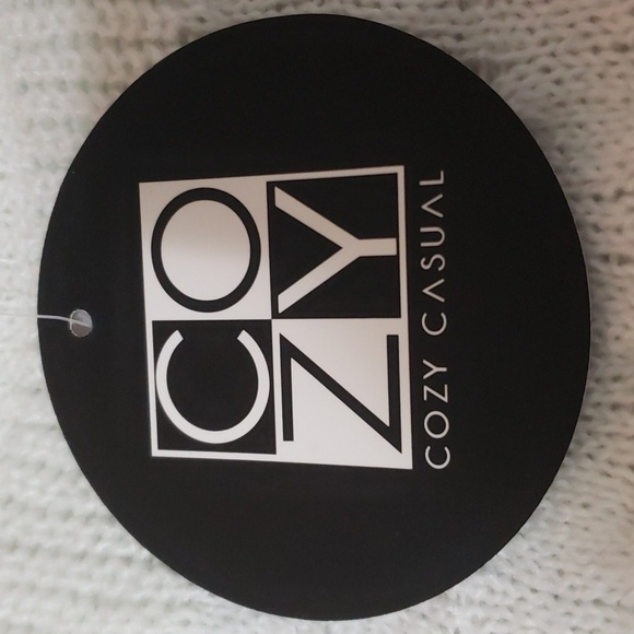 Cozy Casual. NWT. White Knit Sweater Crew Neckline Mixed Pattern Knit Size 2X/3X - Picture 16 of 16